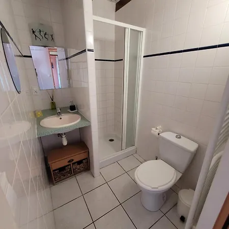 D'hotes , Kenya, Le Petit Cocon D'aure * Corbelin
